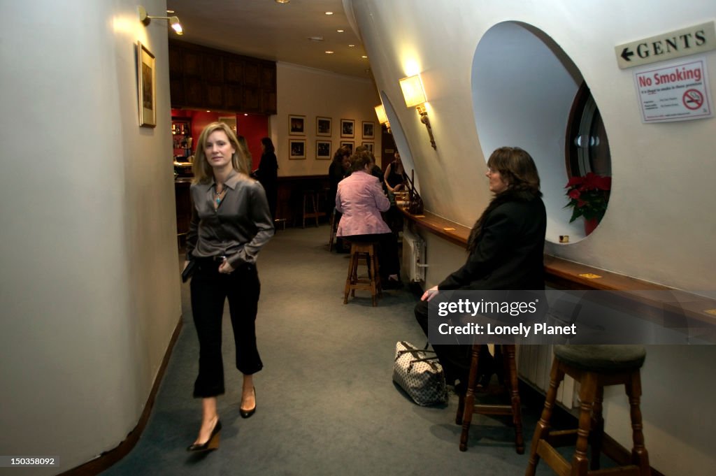 Bar area of Gate Theatre.