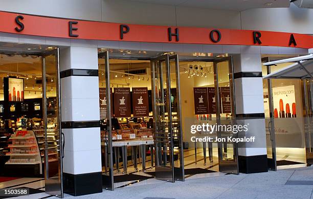 Sephora is photographed during Anna Sui's autograph signing October 18, 2002 in Hollywood, California.