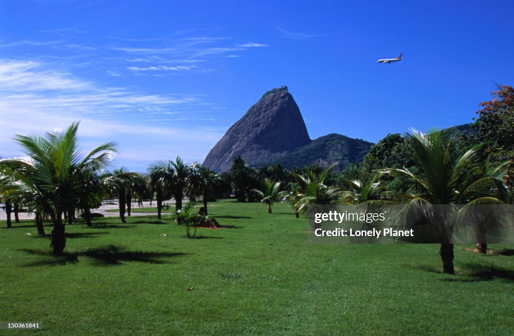 Aterro do Flamengo with Sugar Loaf mountain in distance, Flamengo.