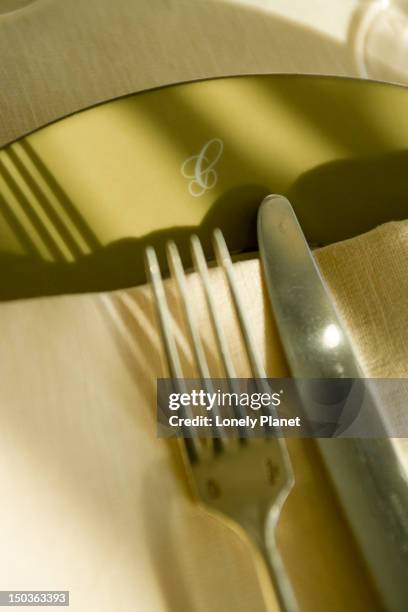 cutlery, caruso roof garden restaurant, hotel grand vesuvio. - gloria caruso fotografías e imágenes de stock