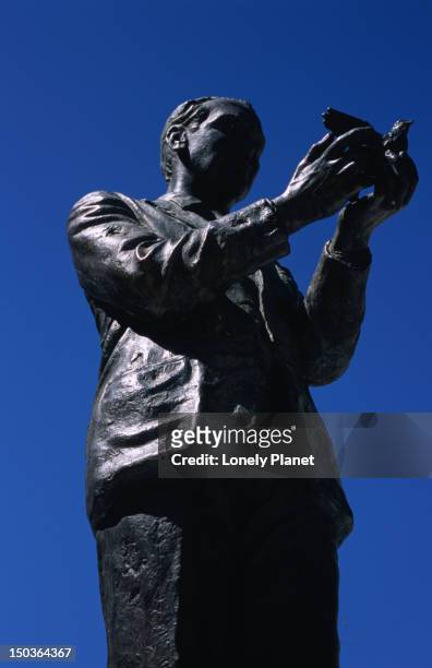 statue of federico garcia lorca in the plaza santa ana. lorca was spain's 'gypsy poet' and member of the generacion del 27 (along with dali and bunuel). - bunuel stock pictures, royalty-free photos & images
