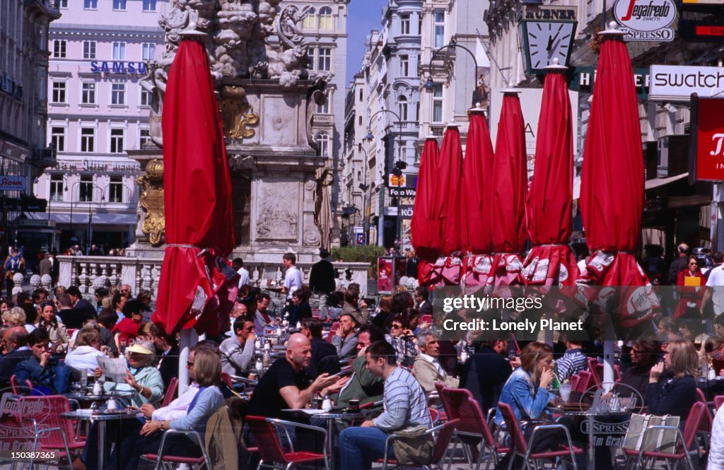 Outdoor cafes on Graben, Innere Stadt.