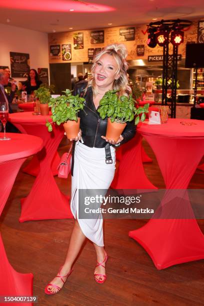 Evelyn Burdecki attends the Vapiano VIP Pre-Party "Italian Kisses" at VAPIANO Berlin Friedrichstrasse on July 5, 2023 in Berlin, Germany.