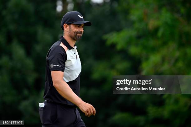 Lee Slatery of England reacts after his putt on the 18th hole during Day One of Le Vaudreuil Golf Challenge at Golf PGA France du Vaudreuil on June...