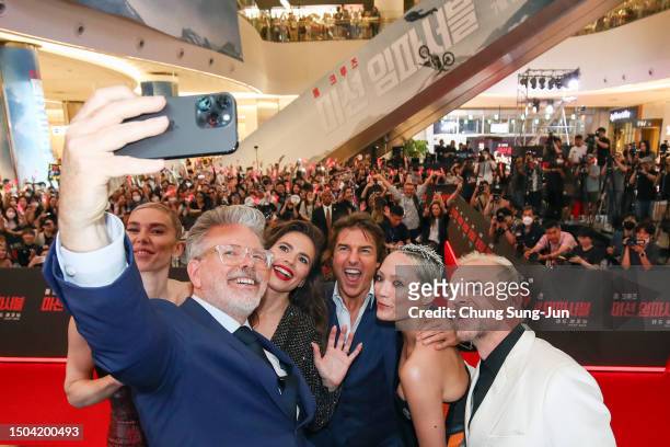 Tom Cruise, Christopher McQuarrie, Hayley Atwell, Simon Pegg, Vanessa Kirby and Pom Klementieff attend the "Mission: Impossible – Dead Reckoning Part...