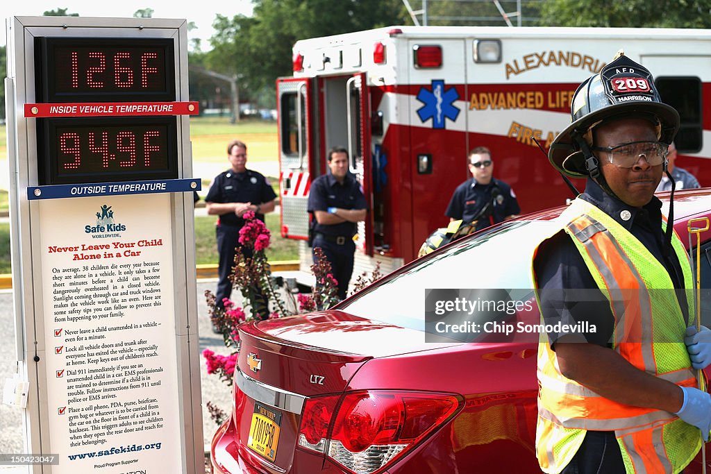 LaHood And Sebelius Unveil New Campaign To Prevent Child Heatstroke In Cars