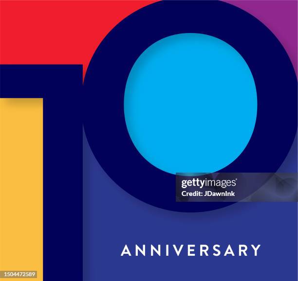 ilustraciones, imágenes clip art, dibujos animados e iconos de stock de diseño de tipografía geométrica de etiqueta cuadrada del 10 aniversario con colores vibrantes - 10° aniversario