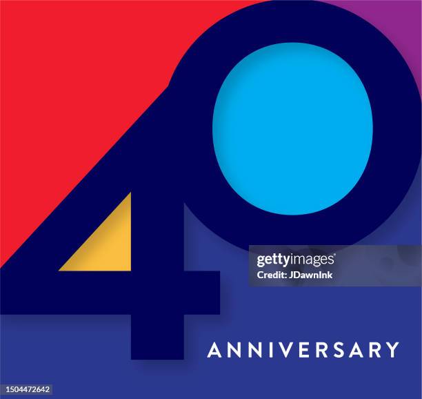 geometrisches typografiedesign zum 40-jährigen jubiläum des quadratischen etiketts mit leuchtenden farben - one year anniversary stock-grafiken, -clipart, -cartoons und -symbole