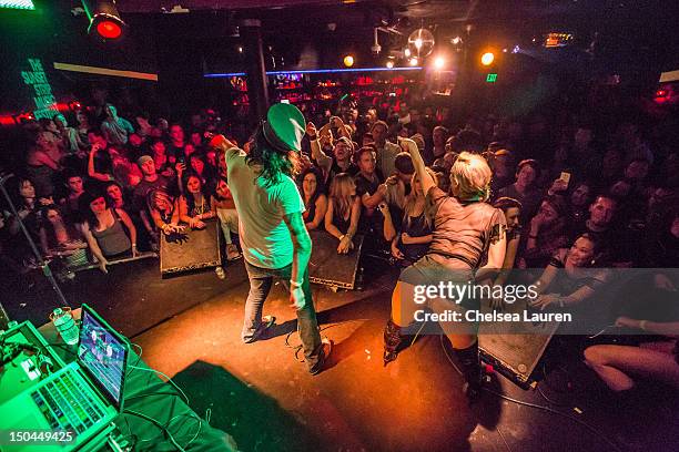 Mickey The Rapper Viper (Rapper) Photos and Premium High Res Pictures - Getty Images