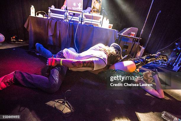 Mickey The Rapper 112 Viper (Rapper) Stock Photos, High-Res Pictures, and Images - Getty ...