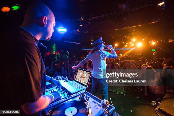 Mickey The Rapper 112 Viper Rapper Stock Photos, High-Res Pictures, and Images - Getty Images