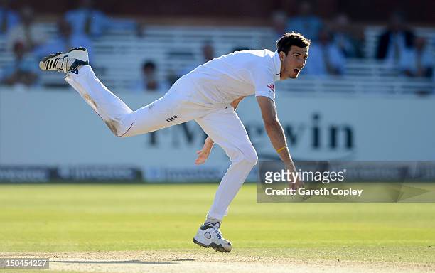 Steven Finn of England bowls during day three of 3rd Investec Test match between England and South Africa at Lord's Cricket Ground on August 18, 2012...