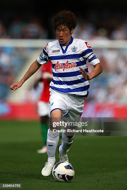 Park Ji-Sung of QPR in action during the Barclays Premier League match between Queens Park Rangers and Swansea City at Loftus Road on August 18, 2012...