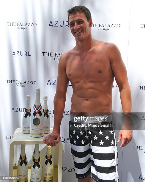 Ryan Buff 65 Ryan Buff Photos & High Res Pictures - Getty Images