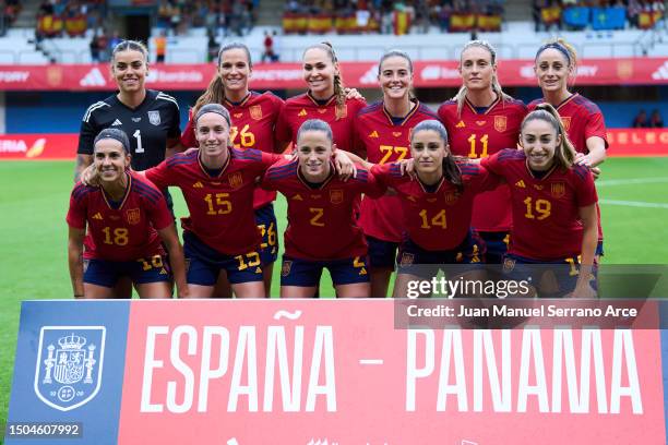 Players of Spain pose for a team photograph prior to the international friendly match between Spain Women and Panama Women at Estadio Roman Suarez...