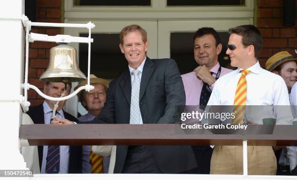 Former South Africa cricketer Shaun Pollock rings the five minute bell ahead of day four of 3rd Investec Test match between England and South Africa...