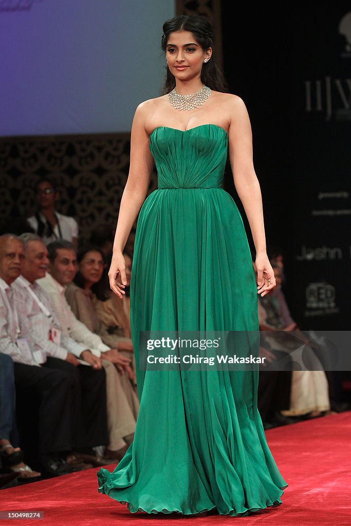 India International Jewellery Week 2012