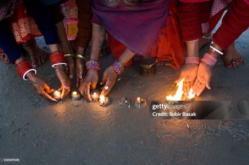 Earthen lamp