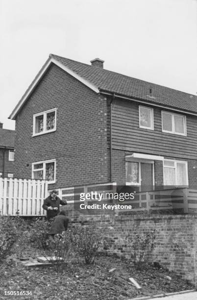 Police search the house at 16 Wardle Brook Avenue in Hattersley Manchester, home of Moors murderers Ian Brady and Myra Hindley, 10th December 1965....