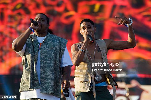Bones Rapper Shows 353 Bone Thugs Harmony Rapper Stock Photos, High-Res Pictures, and ...