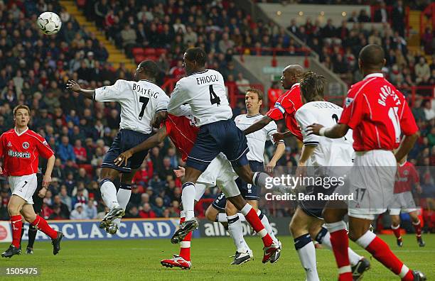 Jason Euell of Charlton Athletic gets between George Boateng and Ugo Ehiogu of Middlesbrough to score their first goal during the FA Barclaycard...