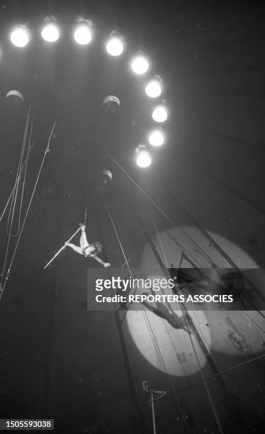Le numéro de Pascale Roberts au Gala de l'Union des artistes, le 8 mars 1963, au cirque d'hiver de Paris.
