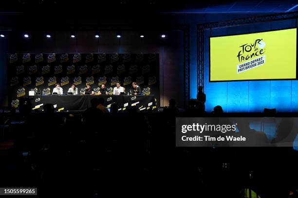 Bingen Fernández Bustinza of Spain Sports director, Guillaume Martin of France, Ion Izagirre of Spain, Simon Geschke of Germany and Cédric Vasseur of...