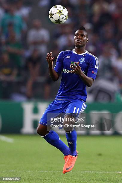 Ideye Brown of Kiew runs with the ball during the UEFA Champions League play-off first leg match between Borussia Moenchengladbach and Dynamo Kiew at...