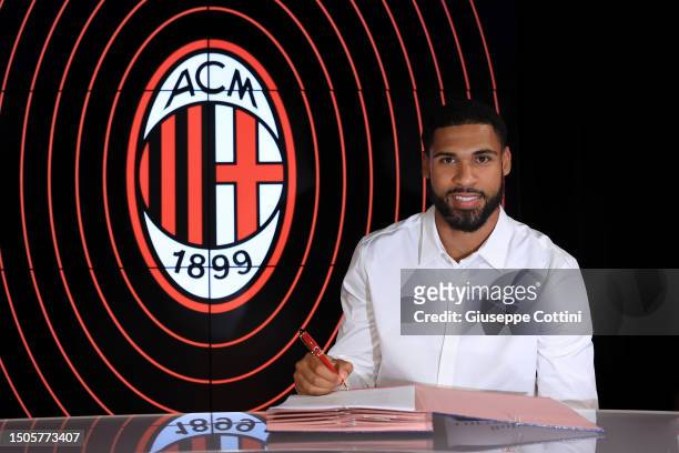 Milan new signing Ruben Loftus-Cheek signs his contract with the club at Casa Milan on June 29, 2023 in Milan, Italy.
