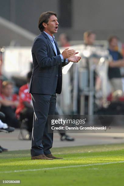 Head coach Bruno Labbadia of Stuttgart reacts during the UEFA Europa League Qualifying Play-Off match between VfB Stuttgart and FC Dynamo Moscow at...