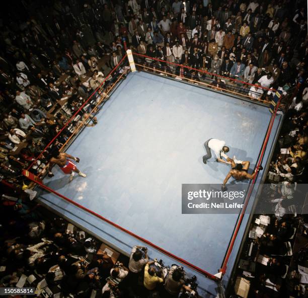 Jimmy Rondeau El Poliedro Photos and Premium High Res Pictures - Getty Images