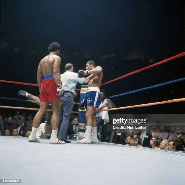 Kenneth Rondeau 23 El Poliedro Stock Photos, High-Res Pictures, and Images - Getty Images