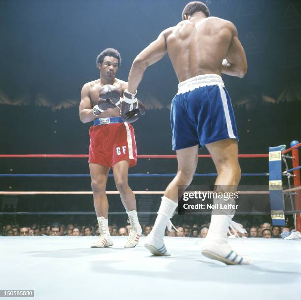 Jimmy Rondeau El Poliedro Photos and Premium High Res Pictures - Getty Images