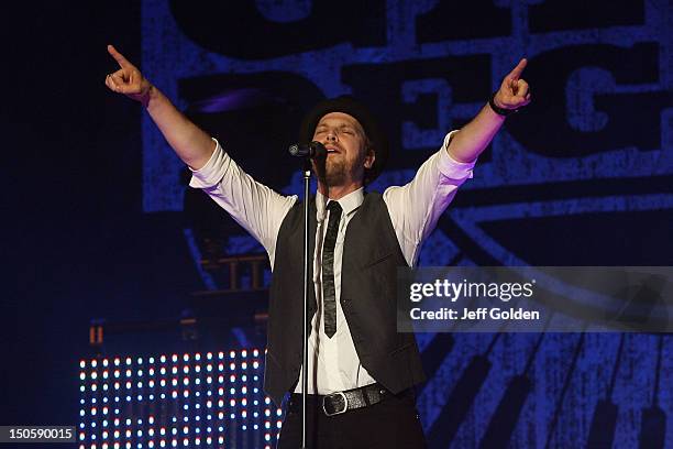 Gavin DeGraw performs at The Greek Theatre on August 19, 2012 in Los Angeles, California.