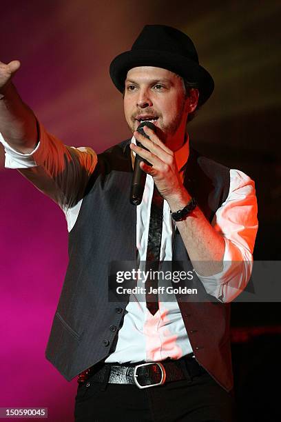 Gavin DeGraw performs at The Greek Theatre on August 19, 2012 in Los Angeles, California.