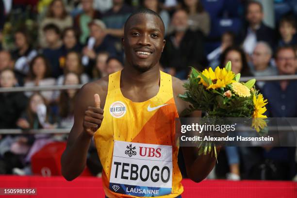 Letsile Tebogo of Botswana celebrates after winning the Men's 200m final during Athletissima, part of the 2023 Diamond League series at Stade...