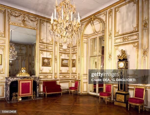 Louis XV's dining room, Palace of Versailles . France. 18th century.