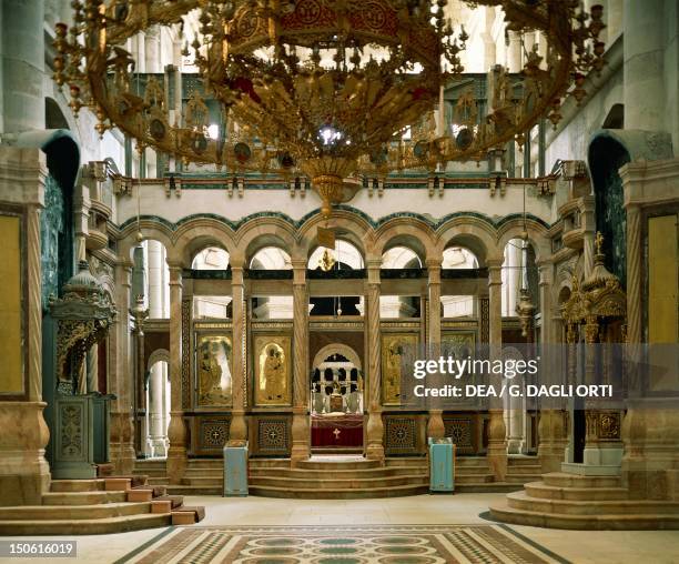 The Omphalos facing the Greek Altar, Basilica of the Holy Sepulchre or the Church of the Resurrection, Old City of Jerusalem . Israel.