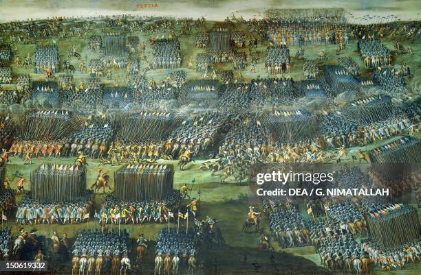 Battle Of Battle Mountain Photos and Premium High Res Pictures - Getty