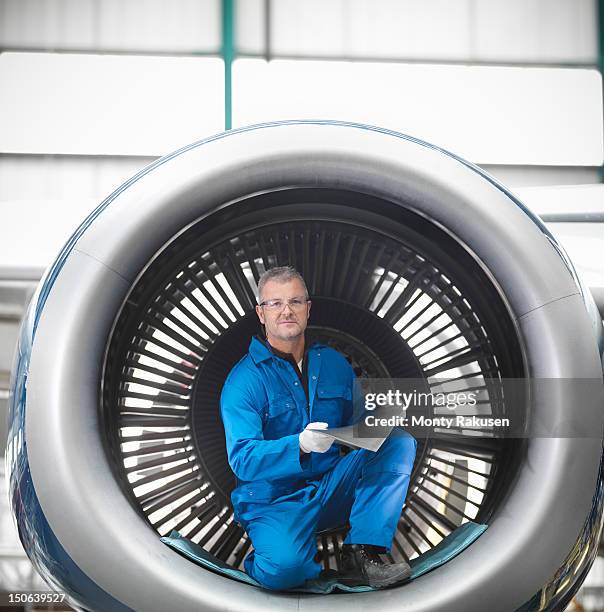 Flight Engine Engineering 1,264 Aircraft Engineer Portrait Stock Photos, High-Res Pictures, and ...