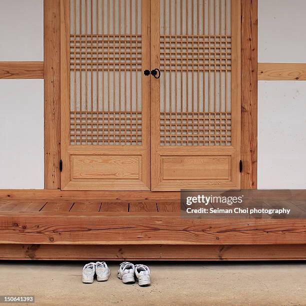 occupied - korean door stock pictures, royalty-free photos & images
