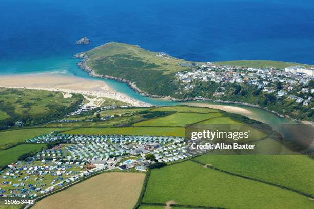 aerial view of river gannel, newquay - newquay fotografías e imágenes de stock