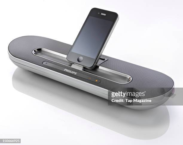 An iPod Touch 4G mounted on a Philips Fidelio DS7700 portable speaker dock, session for Tap on September 29, 2011.