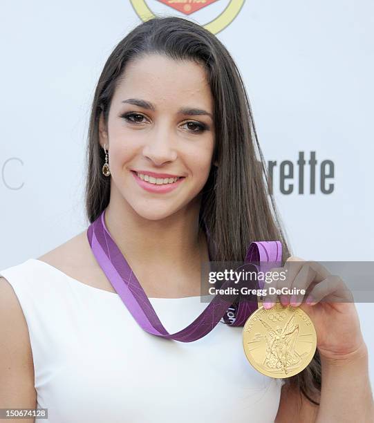 Aly Raisman Statistics 3,099 Olympian Aly Raisman Stock Photos, High-Res Pictures, and Images ...