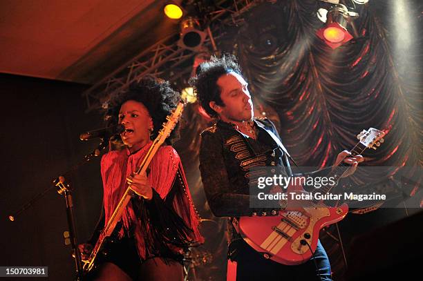 Shingai Shoniwa and Dan Smith of English indie rock group Noisettes, performing live on stage at the Bristol Anson Rooms on October 16, 2009.