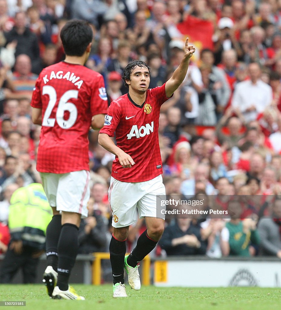 Manchester United v Fulham - Premier League