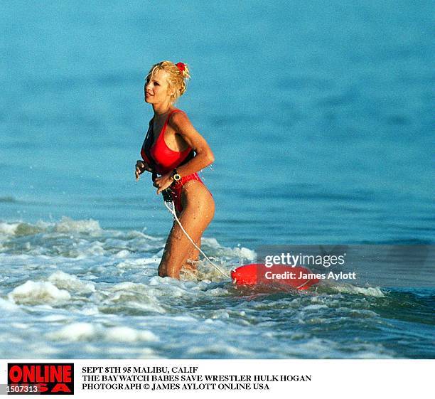 SEPT 8TH 85 MALIBU, CALIF BAYWATCH FILMING THE BAY WATCH BABES SAVE WRESTLER HULK HOGAN FROM DROWNING