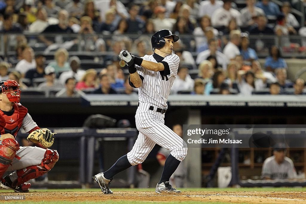 Boston Red Sox v New York Yankees