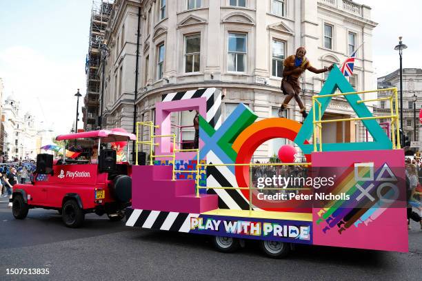 2,698 Gay Pride Parade Float Stock Photos, High-Res Pictures, and ...
