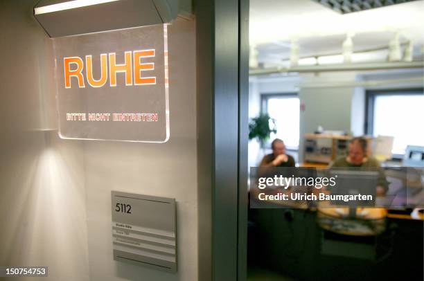 Sign with the writing - Ruhe Bitte Nicht Eintreten - in the studio of the WDR